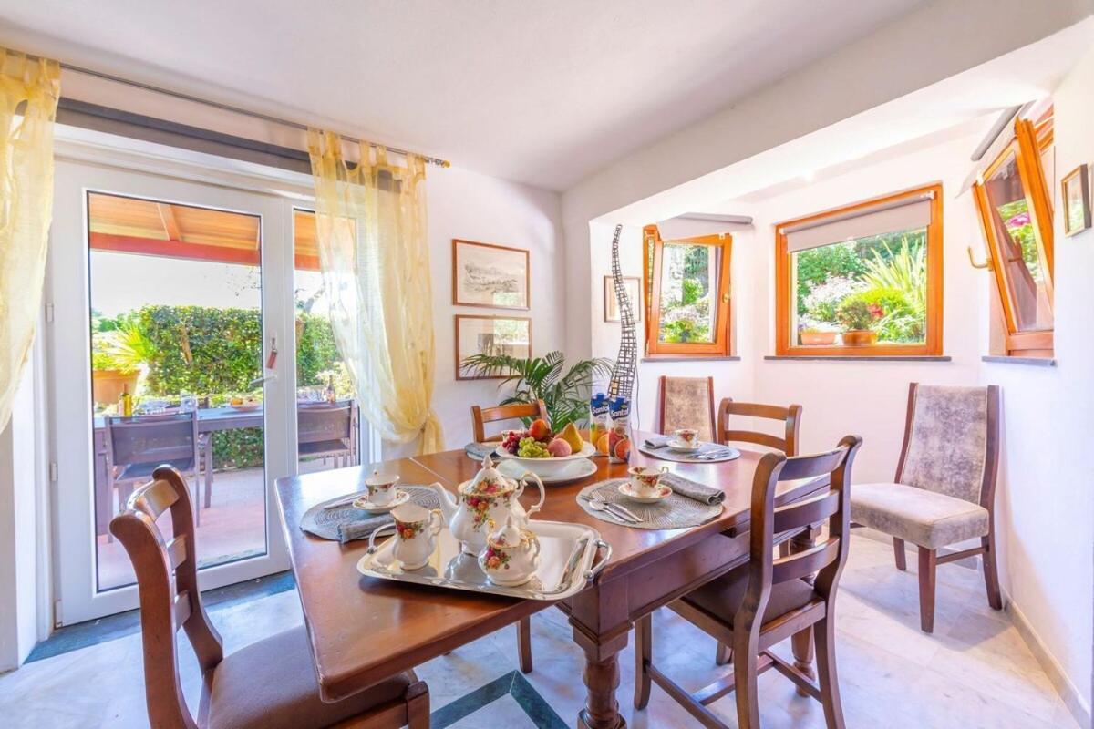 La Casa Fra Gli Ulivi Luxury Apartments With Pool Near Cinque Terre And Tuscany 몬테 마르첼로 외부 사진